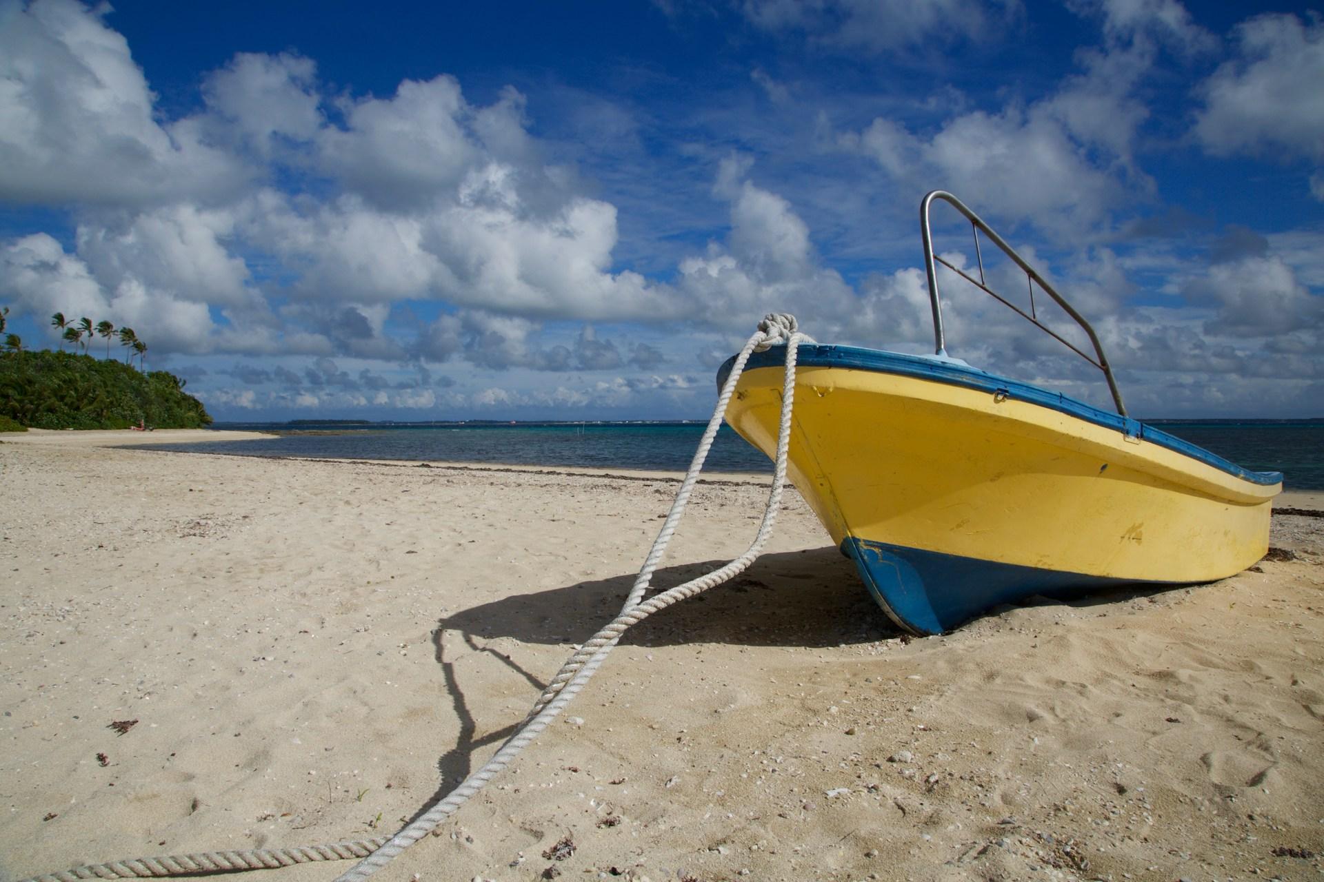 Driving in Tonga